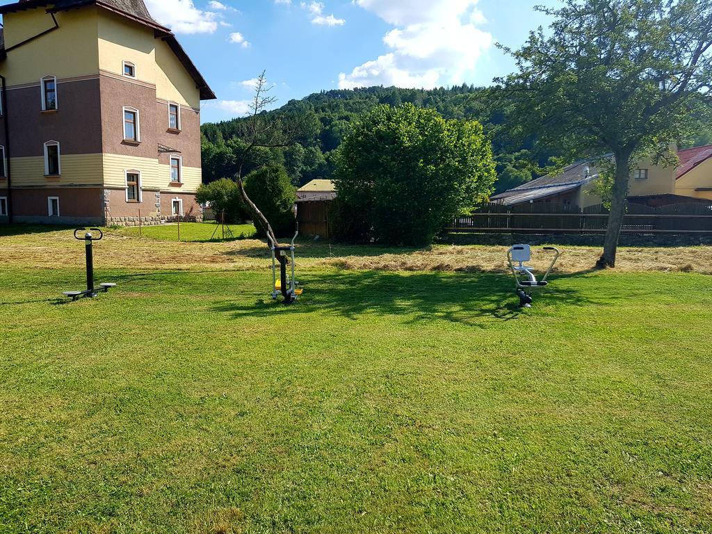 Guest House Sherpa Moravská Třebová Esterno foto